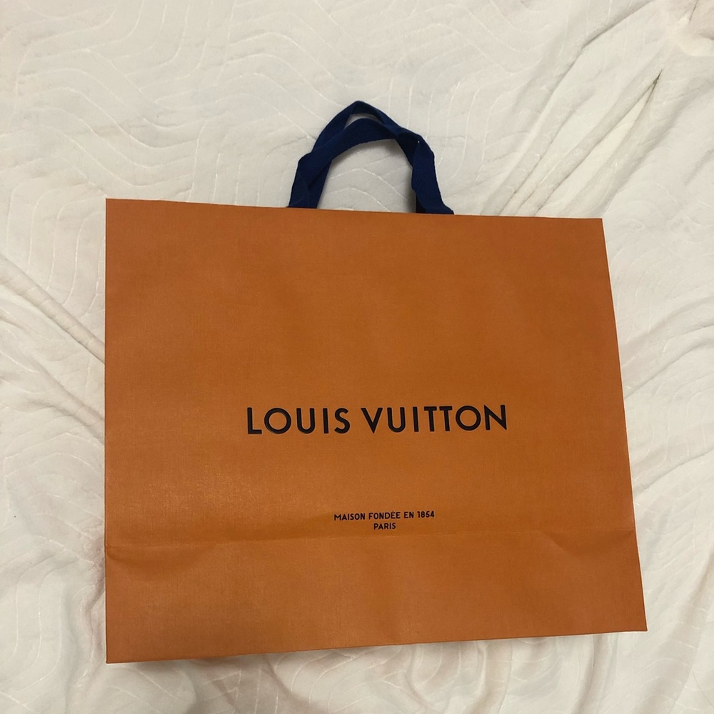 15.5" x 13.5" x 6.25"Authentic Louis Vuitton empty shopping bag 🛍